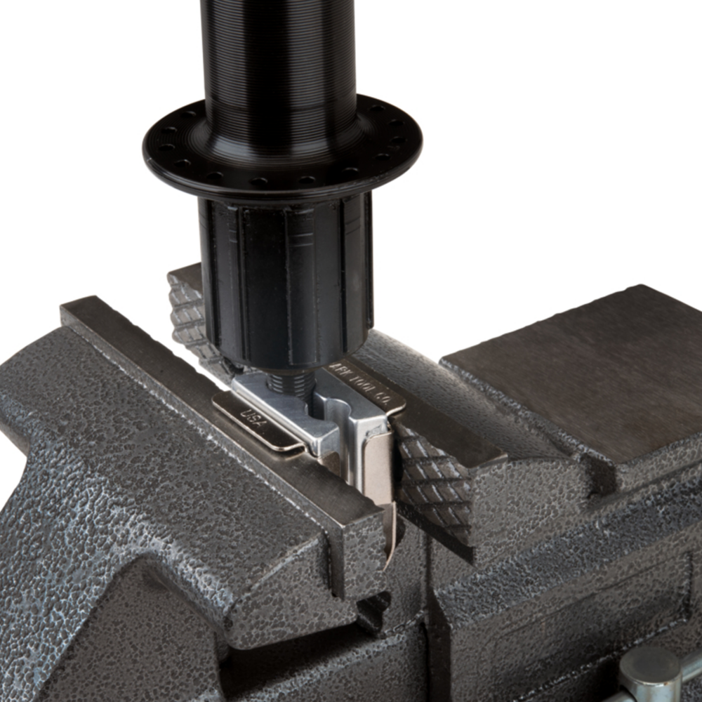 AV-1-4 TORNILLO DE BANCO PARA EJES DE BOCINAS DE 9/10MM PARK TOOL